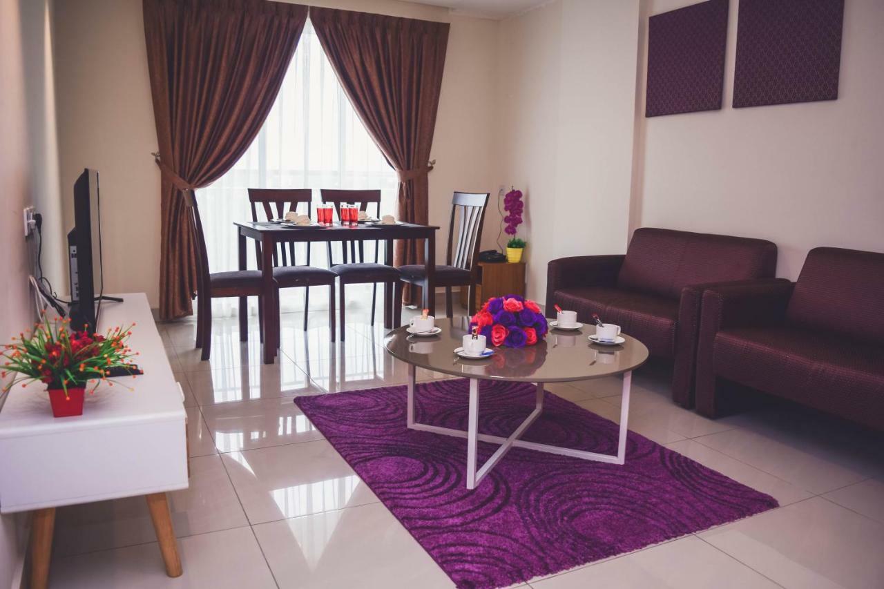 Aman Hills Hotel Kampong Timbunan Exterior photo